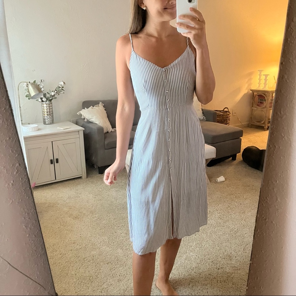 Abercrombie & Fitch - White & Gray Stripe - Midi Dress - Size Medium